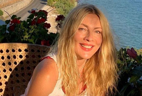 Σμαράγδα Καρύδη: «Αν είχα θυσιάσει έναν έρωτα για μια δουλειά, θα το μετάνιωνα» | imommy.gr