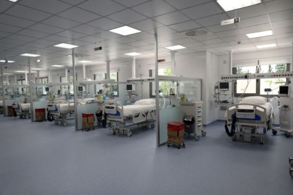 Κοροναϊός : Τους 230 αγγίζουν οι διασωληνωμένοι ασθενείς – Πιέσεις δέχεται το σύστημα Υγείας | imommy.gr