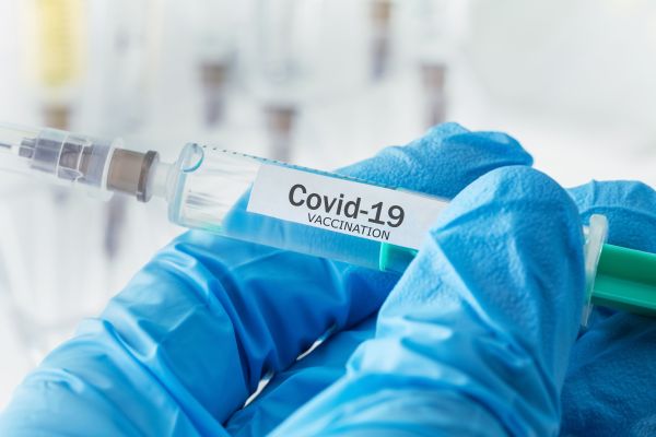 Κοροναϊός: Ασφαλές και το εμβόλιο της Οξφόρδης – Τι έδειξαν οι δοκιμές | imommy.gr