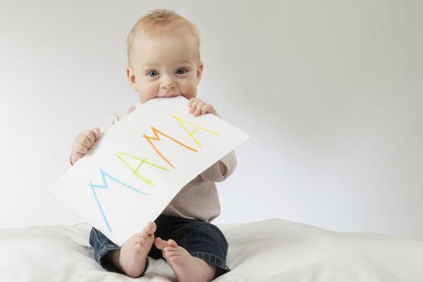 Γιατί το μωρό λέει πρώτα «μαμά» και «μπαμπά»; | imommy.gr