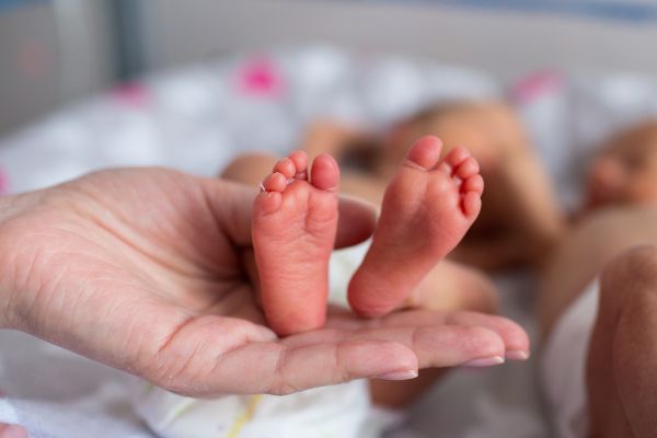 Αυξημένος ο κίνδυνος εισαγωγών στο νοσοκομείο για τα παιδιά που είχαν γεννηθεί πρόωρα | imommy.gr