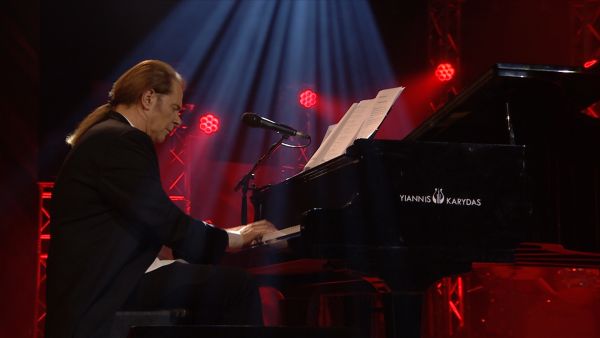 «ΣΠΙΤΙ ΜΕ ΤΟ MEGA» με τον Στέφανο Κορκολή : Σάββατο 14 Νοεμβρίου στις 21.00 στο MEGA | imommy.gr