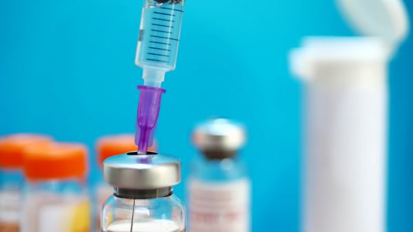 ΠΟΥ: Εξετάζεται το ενδεχόμενο έγκρισης για επείγουσα χρήση του εμβολίου της Pfizer | imommy.gr