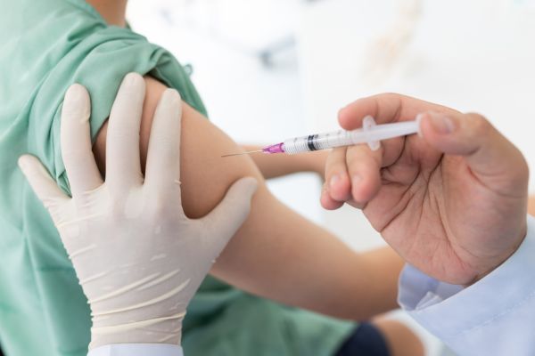 Κοροναϊός: Αρκεί ο εμβολιασμός του 20% του πληθυσμού για να μειωθούν οι θάνατοι | imommy.gr