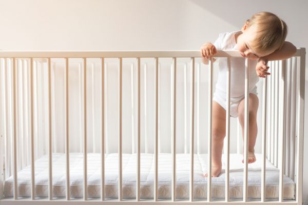 Από την κούνια στο παιδικό κρεβάτι: Συμβουλές για μια ομαλή μετάβαση | imommy.gr