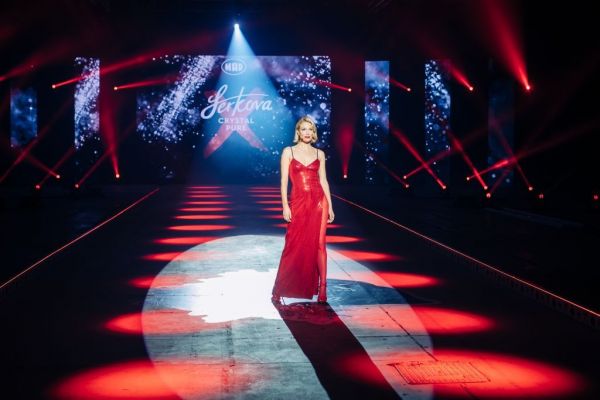 MadWalk 2020: Το Σάββατο 9 Ιανουαρίου στις 21:00 αποκλειστικά στο MEGA | imommy.gr