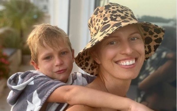 Καρολίνα Κούρκοβα : Έτσι ανακοίνωσε την τρίτη της εγκυμοσύνη | imommy.gr