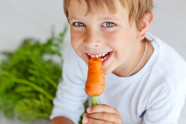Παιδί: Πώς θα φάει περισσότερα λαχανικά; | imommy.gr