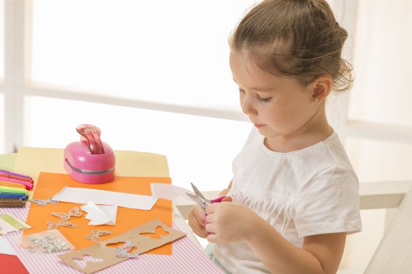 Διακοσμήστε το σπίτι με τις δημιουργίες των παιδιών | imommy.gr