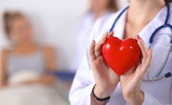 Για ποιες γυναίκες διπλασιάζεται ο καρδιαγγειακός κίνδυνος; | imommy.gr