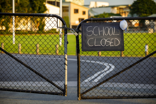 Κλείσιμο σχολείων: Έχει αποτέλεσμα τελικά; | imommy.gr