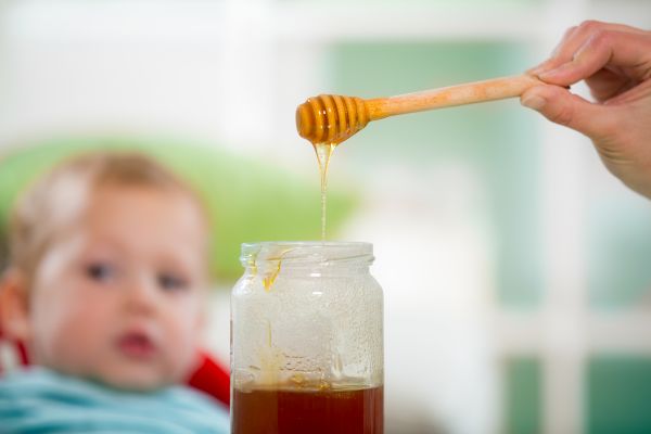 Μέλι: Γιατί απαγορεύεται στα μωρά – Τι είναι η αλλαντίαση | imommy.gr