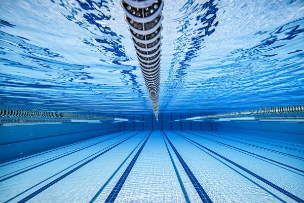 Παράγοντας ομίλου κολύμβησης καταγγέλλεται για σεξουαλική κακοποίηση 10χρονων αθλητριών | imommy.gr