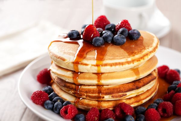 Απολαυστικά pancakes με βρώμη και μέλι | imommy.gr