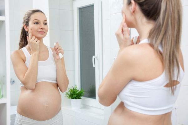 Πώς αλλάζει το δέρμα στην εγκυμοσύνη; | imommy.gr