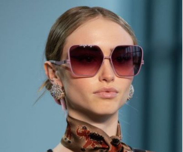 Αυτήν την άνοιξη τα vintage γυαλιά ηλίου θα είναι must