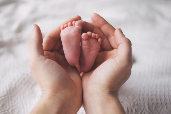 Κοροναϊός: Σπάνια η μετάδοση από την μητέρα στο νεογέννητο | imommy.gr