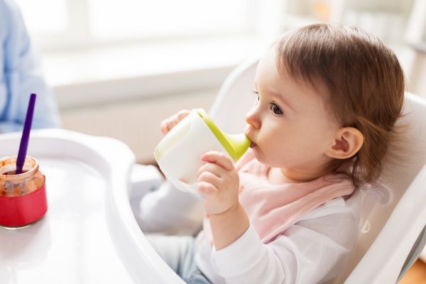 Πότε μπορεί να πιει χυμό φρούτων το μωρό; | imommy.gr