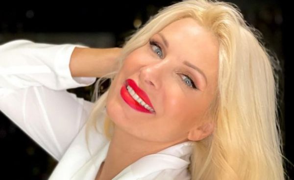 Η πρώτη εμφάνιση της Ελένης Μενεγάκη στο Mega | imommy.gr