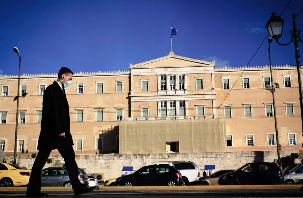 Lockdown: Πιθανή η απαγόρευση κυκλοφορίας τα μεσάνυχτα – Στο τραπέζι και τα click in shop | imommy.gr