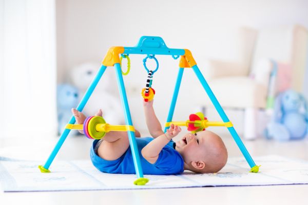 Τα παιχνίδια του μωρού που πρέπει να αποστειρώνονται συχνά | imommy.gr