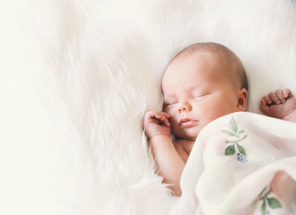 Μωρό: Τρία πράγματα που πρέπει να μάθει στον πρώτο μήνα της ζωής του | imommy.gr