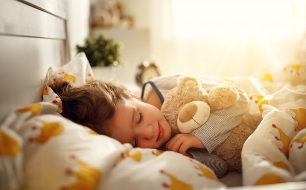 Τι να κάνετε όταν το παιδί δυσκολεύεται να κοιμηθεί | imommy.gr