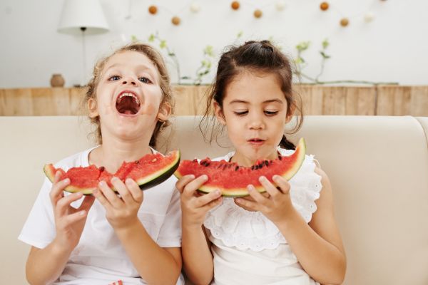 Πόσα φρούτα πρέπει να τρώνε τα παιδιά; | imommy.gr