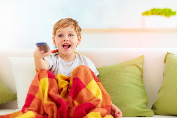 Γιατί το παιδί βλέπει περισσότερη τηλεόραση από άλλα; | imommy.gr