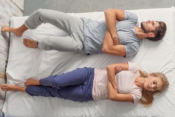 Γονείς που δεν κοιμούνται: Πώς επηρεάζουν τα ξενύχτια την υγεία μας; | imommy.gr