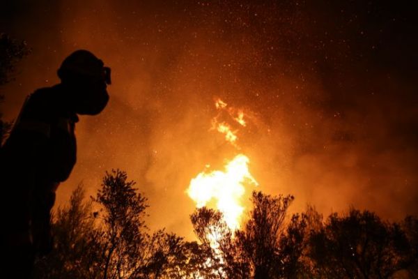 Οδηγίες από την Πολιτική Προστασία για τις περιπτώσεις πυρκαγιάς – ΒΙΝΤΕΟ | imommy.gr