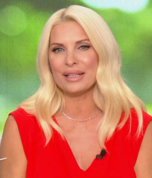 Μενεγάκη – «Θέλω να σας κάνω μια αγκαλιά σφιχτή όλους» | imommy.gr