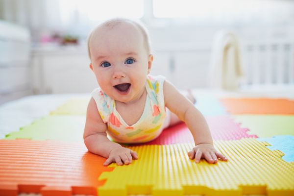 Ανάπτυξη μωρού – Οσα θέλετε να μάθετε για τις κινητικές του δεξιότητες | imommy.gr