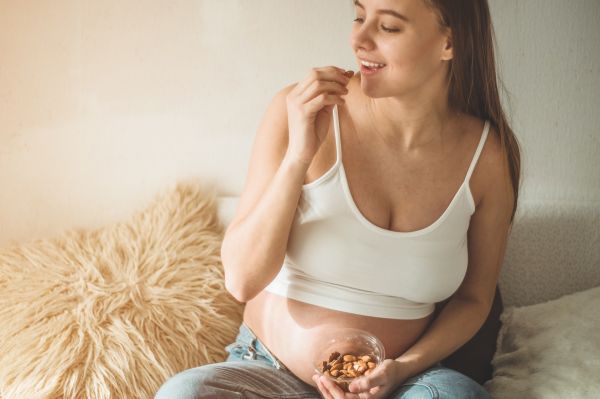 Εγκυμοσύνη – Τι γεύεται το μωρό στη μήτρα; | imommy.gr
