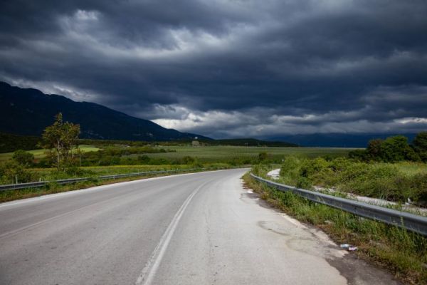 Συνεχίζει η κακοκαιρία: Που θα «χτυπήσουν» βροχές και καταιγίδες | imommy.gr