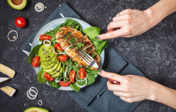 Ετσι θα νικήσετε την πείνα σας χωρίς να φάτε περισσότερο | imommy.gr