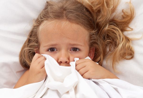 Πώς θα βοηθήσετε το παιδί να ξεπεράσει τους φόβους του | imommy.gr