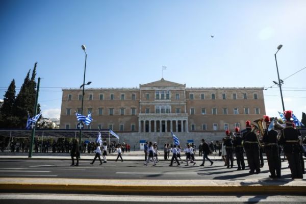28η Οκτωβρίου – Μαθητική παρέλαση στην Αθήνα μετά από δύο χρόνια | imommy.gr