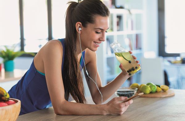 Επίπεδη κοιλιά – 5+1 ροφήματα για να μειώσετε το φούσκωμα | imommy.gr