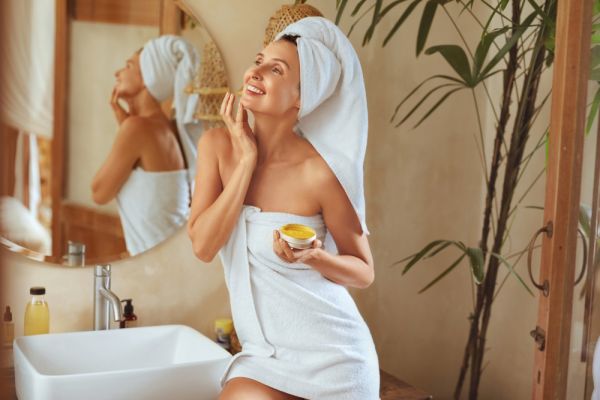 Η περιποίηση της μαμάς – Βρίσκουμε τα tips αντιγήρανσης που μας ταιριάζουν | imommy.gr