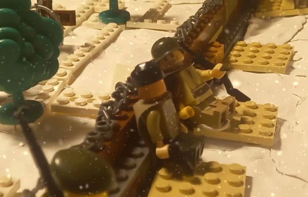 12χρονος αναπαριστά με Lego την ιστορική ελληνοϊταλική μάχη του 1941 | imommy.gr