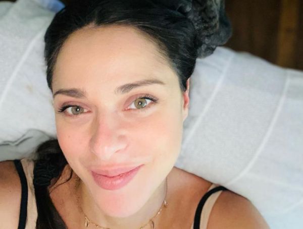 Γέννησε η Ευαγγελία Συριοπούλου – Η πρώτη φωτογραφία του μωρού | imommy.gr