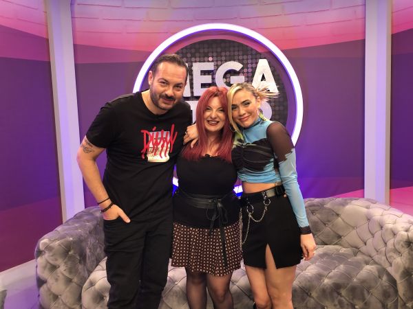 Το MEGA Star υποδέχεται την Τάνια Μπρεάζου και τη Χρύσα Κατσαρίνη | imommy.gr