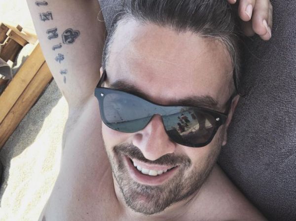 Γιάννης Αϊβάζης – Μιλάει για τη μάχη του με τον κορωνοϊό και συγκλονίζει – «Με πήρε η Ισμήνη και άρχισε να κλαίει» | imommy.gr