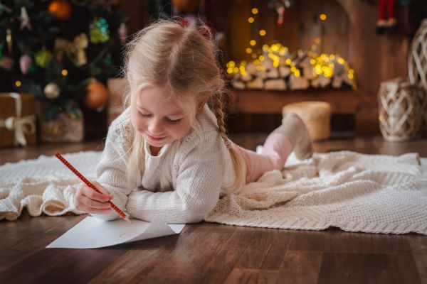 Εξυπνοι τρόποι να εξοικειώσετε το μικρό παιδί με το γράψιμο | imommy.gr