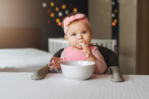 Ξεκαρδιστικό βίντεο: Αυτά τα μωρά λατρεύουν το φαγητό | imommy.gr