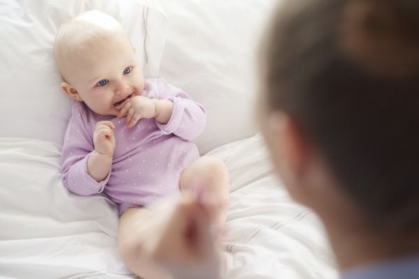 Μιλήστε στο μωρό μωρουδίστικα – Συμβάλλετε στην ανάπτυξή του | imommy.gr