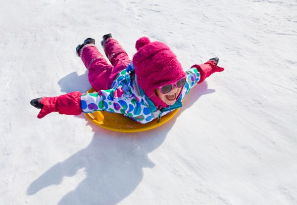 Παιχνίδια στο χιόνι: 5 οφέλη για την υγεία του παιδιού | imommy.gr