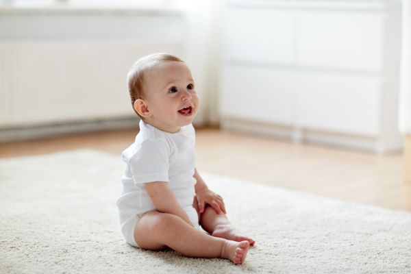 Κινητική ανάπτυξη μωρού – Πότε θα μπορεί να κάτσει; | imommy.gr