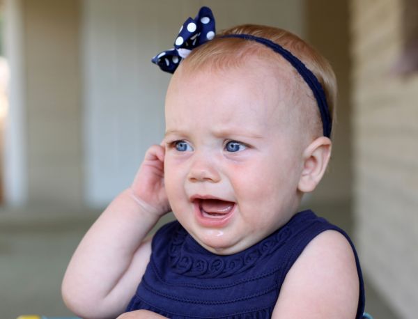 Ξεκαρδιστικές αντιδράσεις μωρών που βλέπουν πρώτη φορά τον μπαμπά τους χωρίς γένια [βίντεο] | imommy.gr